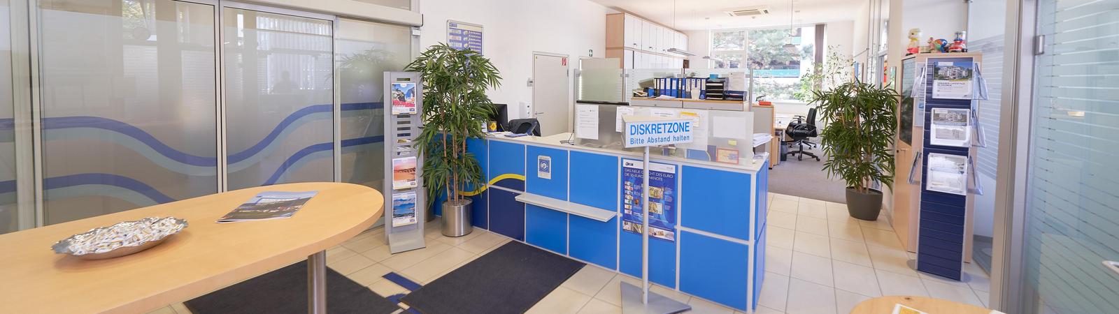 Innenansicht der HYPO NOE Filiale Wiener Neustadt Klinikum