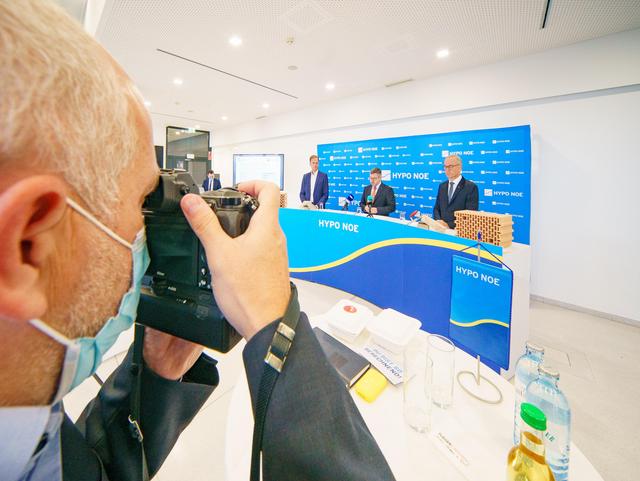 Bild 12 von 19 – Album Pressekonferenz Wohnrechner.at