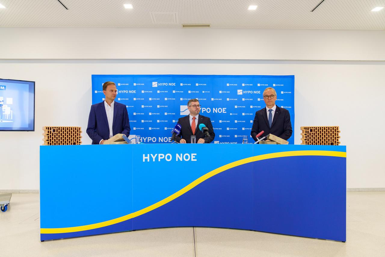 Bild 3 von 19 – Album Pressekonferenz Wohnrechner.at