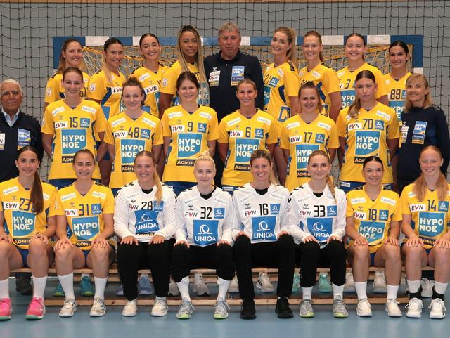 Teamfoto HYPO NÖ Handballdamen