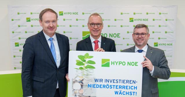 Economica-Leiter Christian Helmenstein, Vorstand Wolfgang Viehauser und Landesrat Ludwig Schleritzko