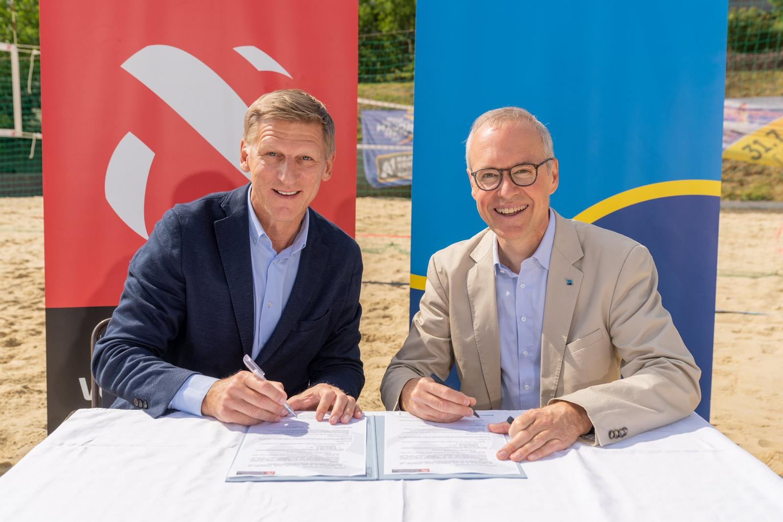 HYPO NOE gibt Partnerschaft mit Top-Beachvolleyballteams bekannt