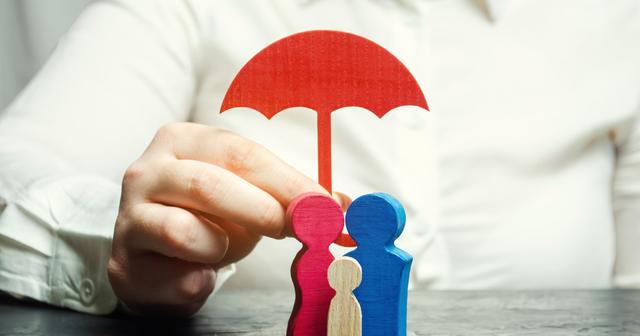 Eine gute Versicherung ist wie ein Regenschirm, der vor Ungemach schützt