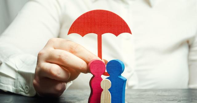 Eine gute Versicherung ist wie ein Regenschirm, der vor Ungemach schützt